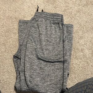 Under armour sweats size medium